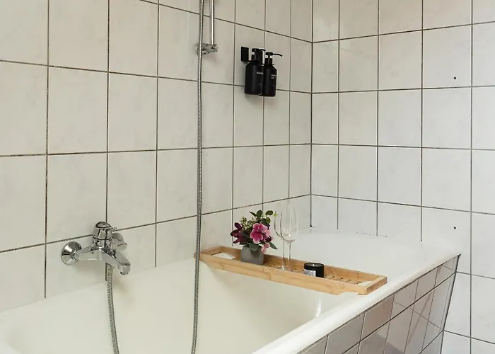 Appartement Komfortables Mit Wlan & Smart-tv - Schnelle Anbindung A30 & A2, 10 Min Nach Herford-ama